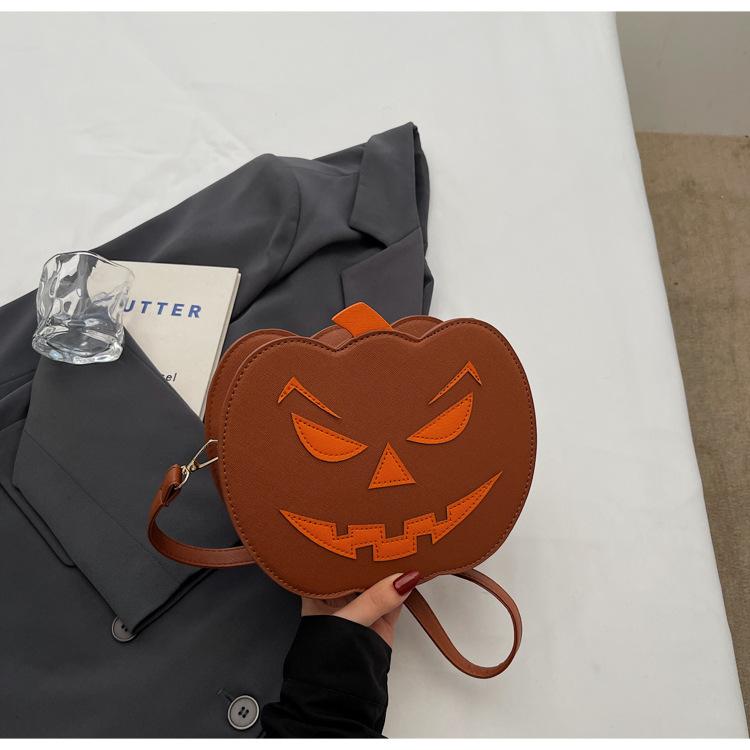 

Новая маленькая сумочка в виде тыквы на Хэллоуин, женская, зарубежный нишевый дизайн, сумка-мессенджер, повседневная на плечо, сумка для мобильного телефона коричневый