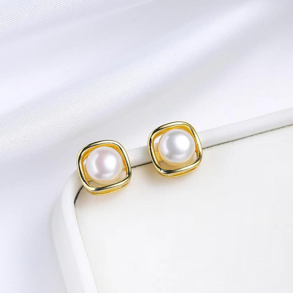 Korean S925 Minimalist Geometric Pearl Stud Earrings - Elegant Light Luxury Fashion for Women
