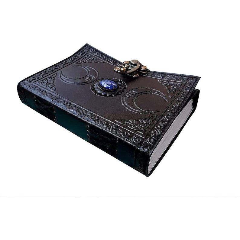 A5 Triple Moon Goddess Leather Black Journal | 4 Možnosti kamene | 200 listů | Mosazná spona C | Středověk | Goddess Leather Journal