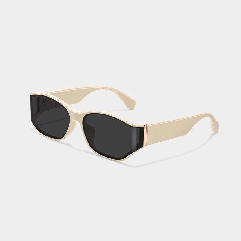 Vintage Small Cat Eye Sunglasses for Women Stylish Sun Eyeglasses UV400 Fashion Shades Glasses Men Summer Anti UV Eyeglasses