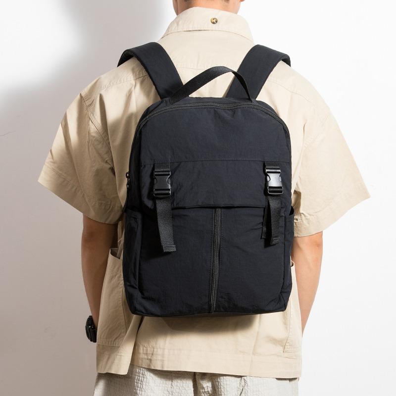 A Simple and Versatile College Student Backpack A Commuting Computer Backpack