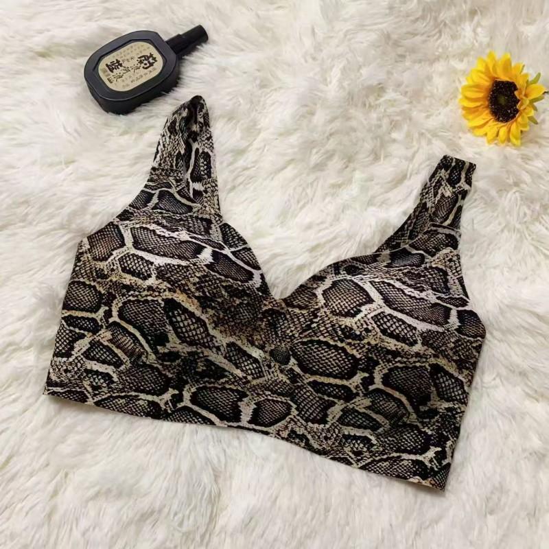 Plus Size Deep V Wirefree Bra Women Seamless Breathable Push-Up Thin Jelly Cup C-F Full Coverage Comfort