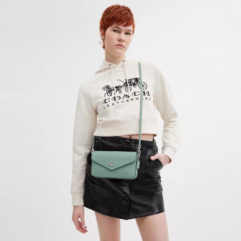 Coach Wyn 21 Metal Logo Cross Grain Leather Shoulder Crossbody Bag Small Women Green