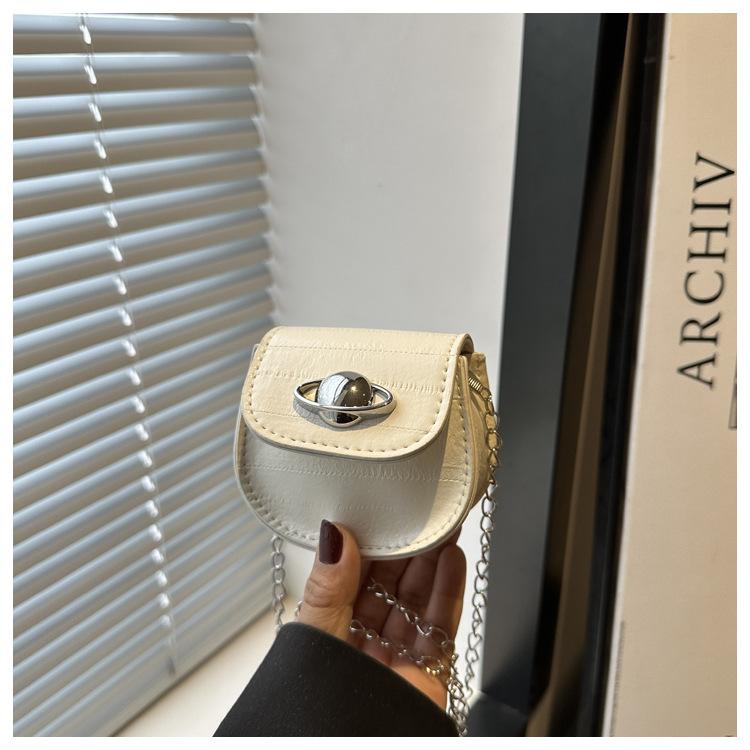 Simple casual bag 2025 summer new fashion trend shoulder bag retro casual mini oblique span small square bag