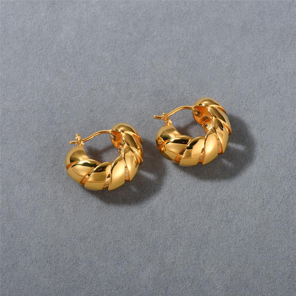 Cold Wind Niche Design Striped Hollow Versatile Earrings 18K Real Gold Earrings Semi-Round Stud Earrings Women