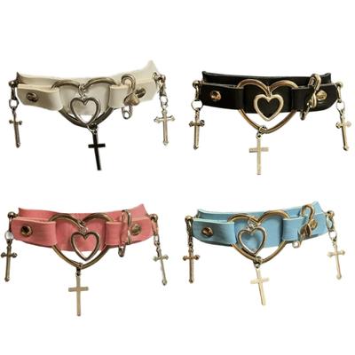 Gotische Choker-Halskette für Damen, Herz-Choker, Gothic-Kreuz-Anhänger-Choker, Leder-Choker, Halloween-Choker