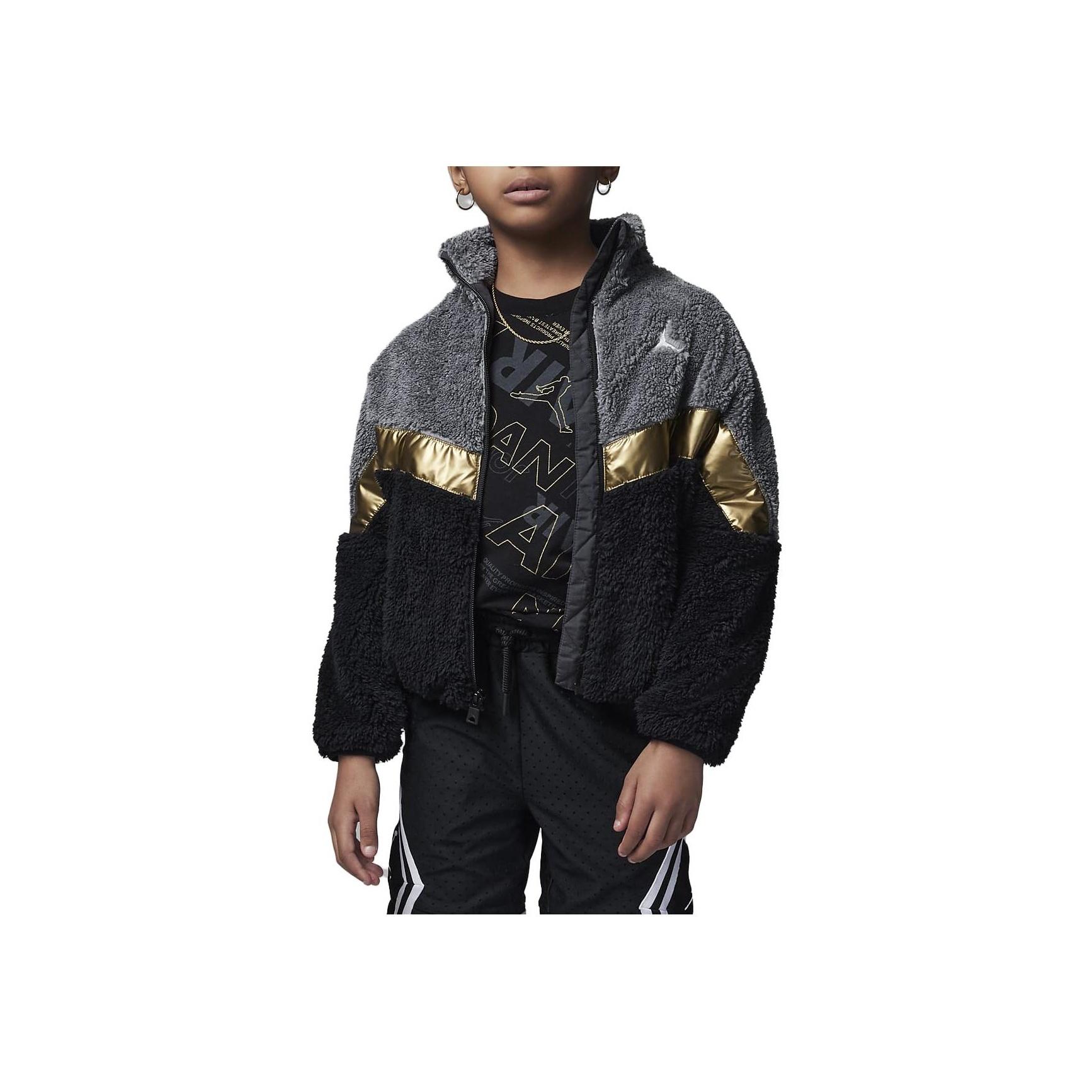 

Новые детские куртки Nike FD5043-010 4