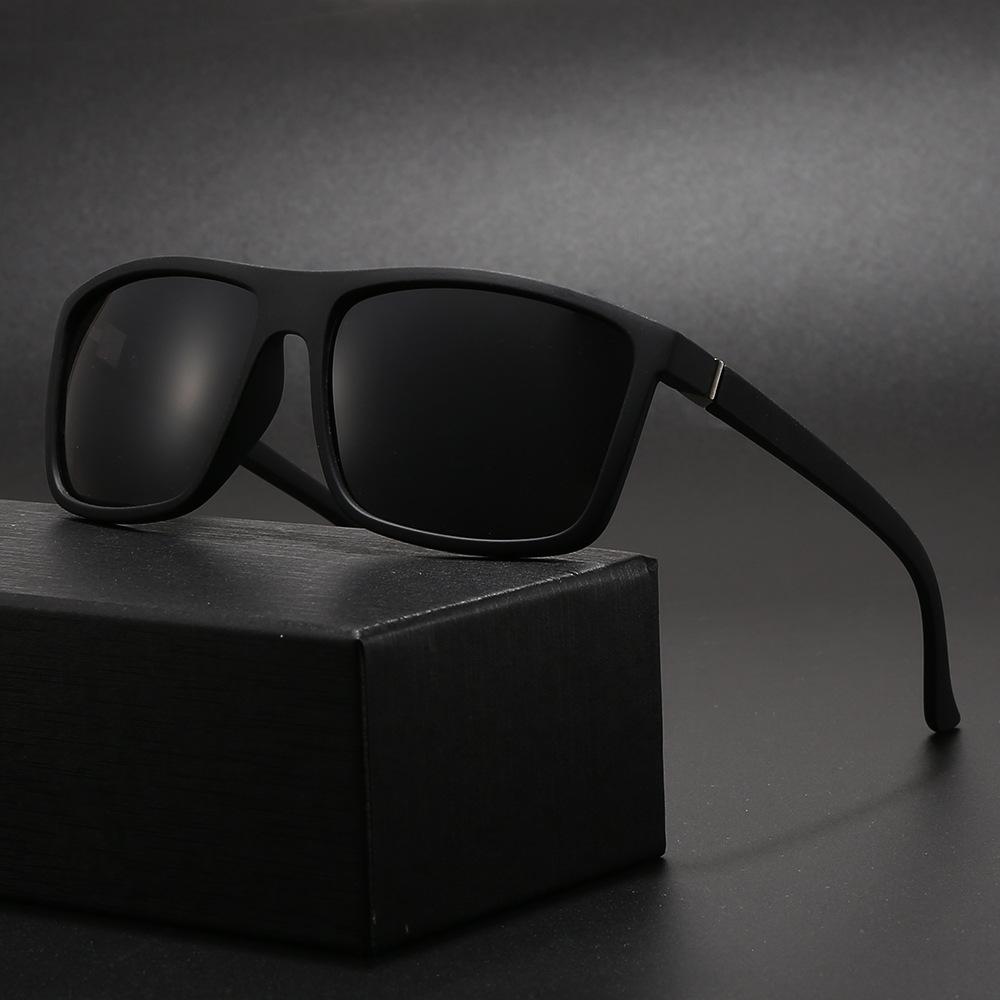 New Classic Square Polarized Sunglasses for Men's Retro Eyeglasses Summer Outdoor Men's Driving Shades UV400 Eyewear