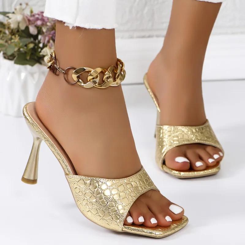 2026Damen High Heels Sommer Neue Mode Quadratische Zehenpartie Flip-Flops Sandalen Design Offene Zehenpartie Slingback Slides Damen Pumps