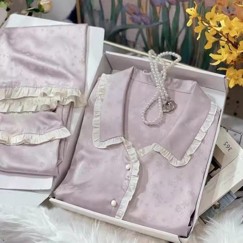 High-Quality Women's Summer Lace Pajamas Set - Long-Sleeved Two-Piece for Comfort At Home