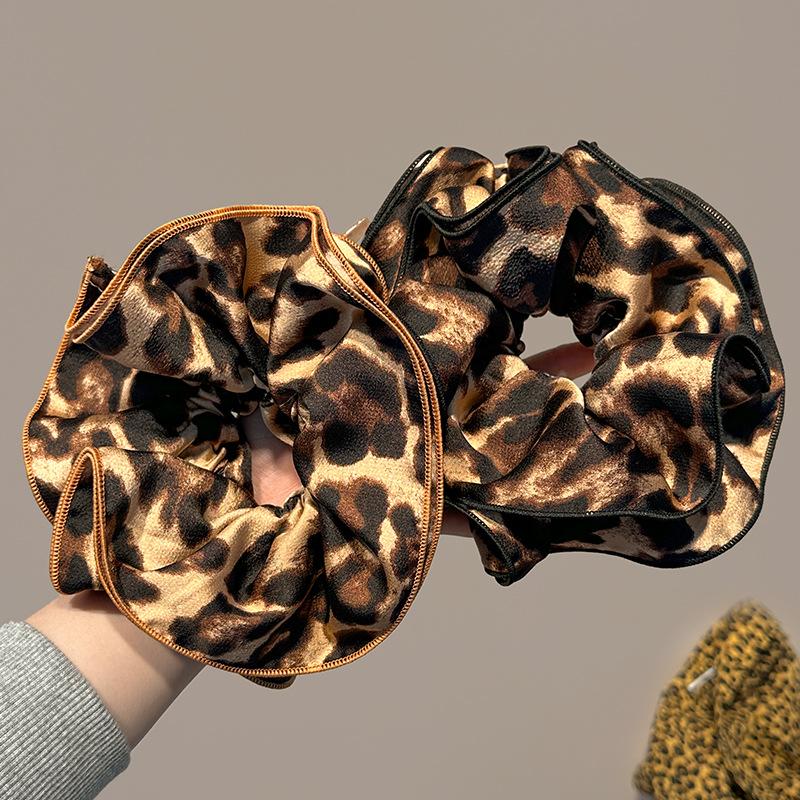 Korea Trend Big Leopard Scrunchies Women Girls Elastic Hair Rubber Bands Accessories Tie Hair Ring Rope Headdress Headwear