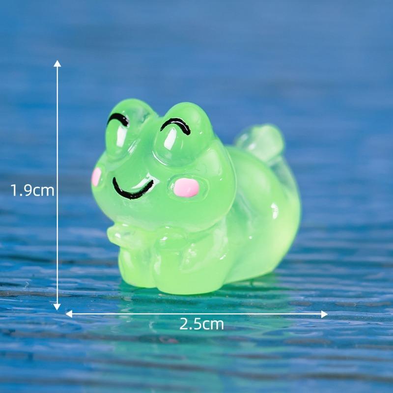 Cute Glow-in-the-dark Frog Figurine Decorative Accessories Resin Handicrafts Car Desktop Trinkets