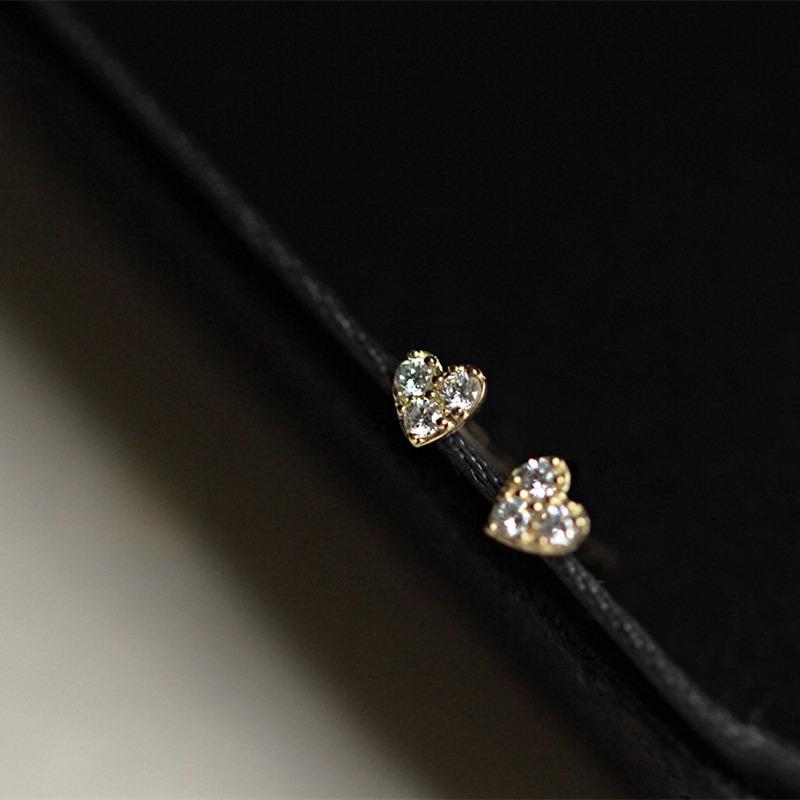 

Миниатюрные серьги-гвоздики в форме сердца из стерлингового серебра 925 пробы с изящной отделкой из бриллиантов, с любовью, в форме сердца, подходящие друг другу, для женщин 925