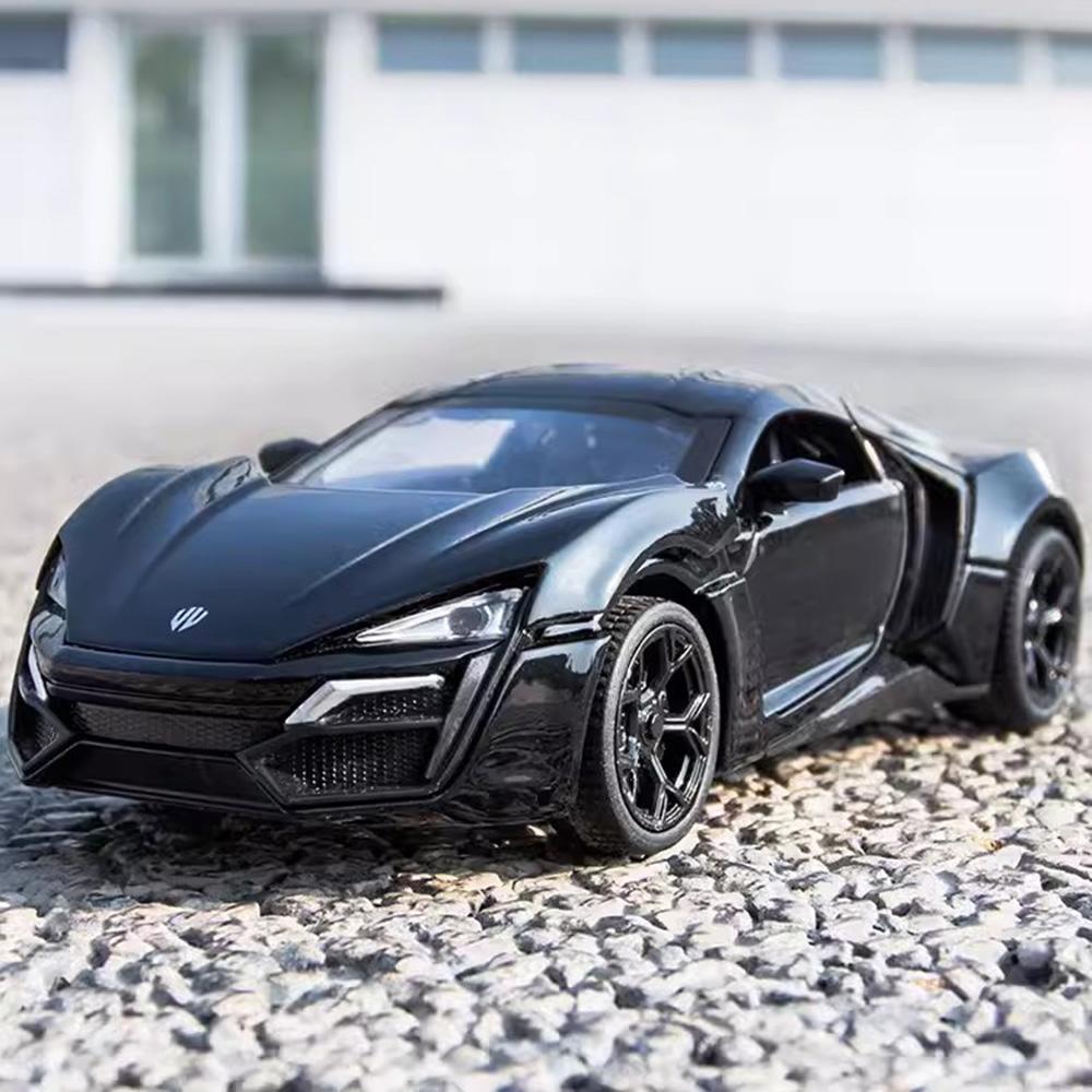 1:32 Lykan Alloy Sports Car Model Diecast Metal Vehicles Doors Openable Light Music Miniature Models Office Table Ornament