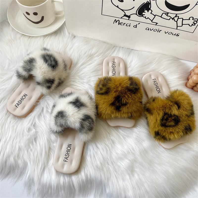 Fashion New Arrival Winter Warm Slides Sheepskin Sliders Women's Real Wool Fur Slippers Home Indoor Winter Shoes outdoor slippers