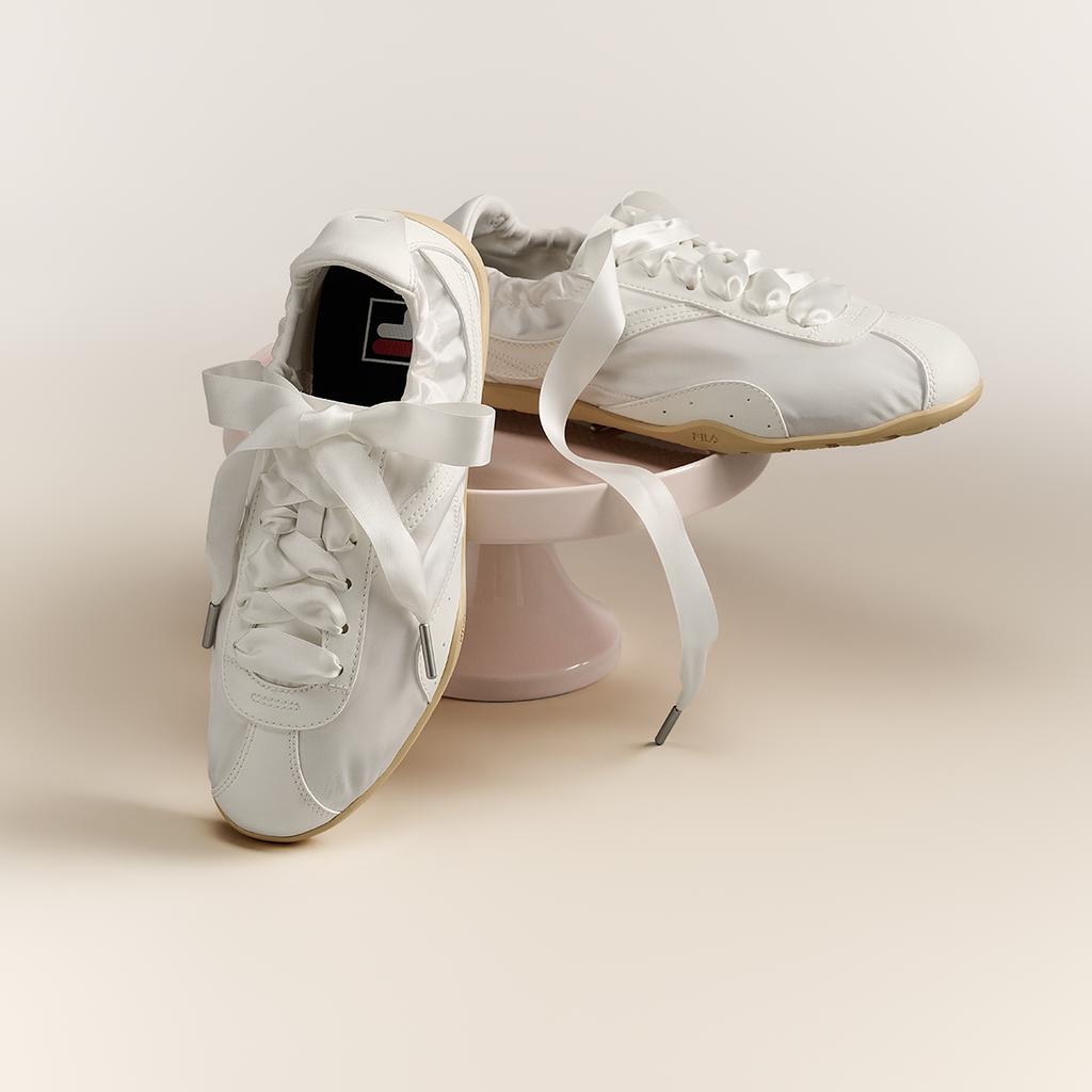 Fila Turbo Ballet Fashion Simple Classic Retro Versatile Comfortable Thin Sole Durable Lightweight Low Top Casual Shoes Women Sneaker F12W622182FMM