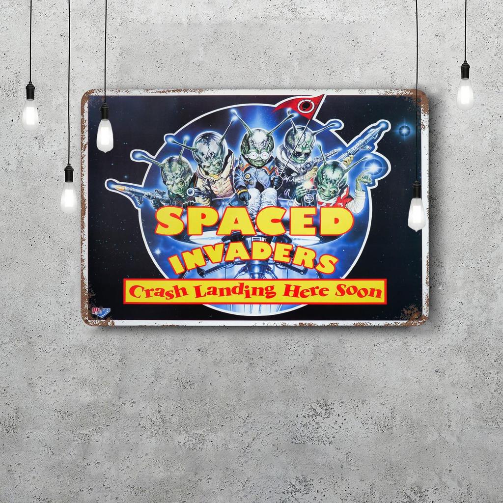 MINISO Spaced Invaders Classic Poster Rusty Metal Plaque Retro Decorative Plate Bar Cave Garage Metal Sign Wall Decoration