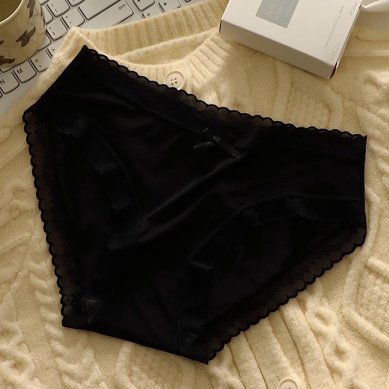 Japanska kvinnors snabbtorkande sömlösa trosor med spetskant och mellanhög midja