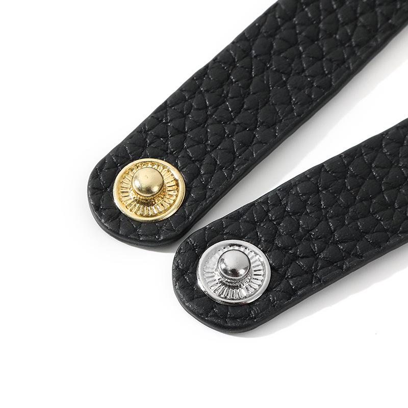 Mahuangshi D-55 Leather Bag with Adjustable Lindy Mini19 Shoulder Strap and Buckle.