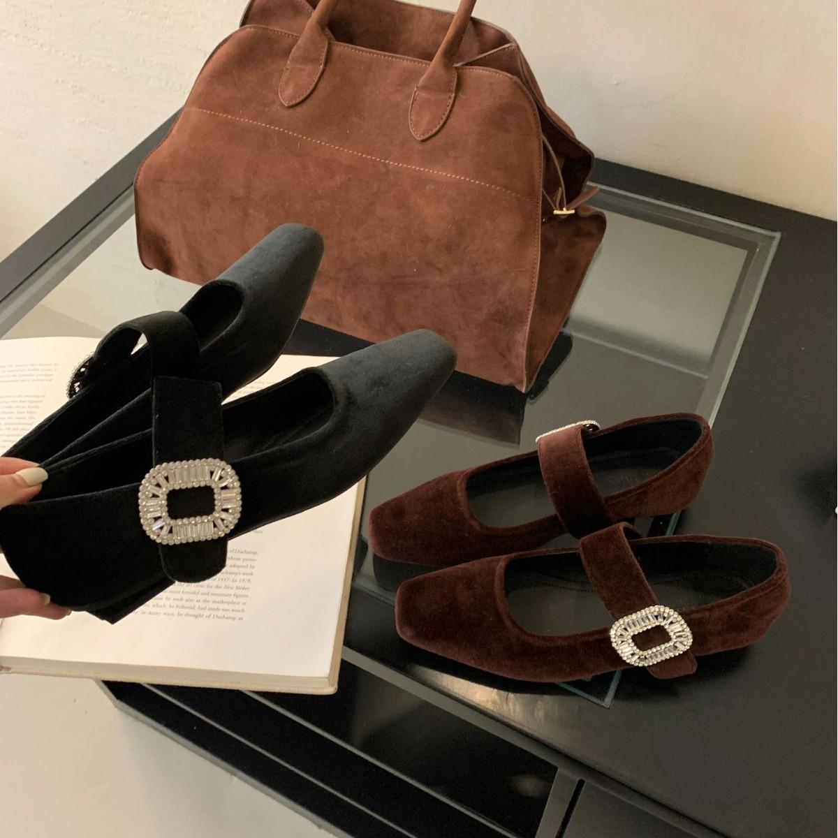 

2025 spring and autumn new fashion versatile Korean version comfortable French temperament square head niche design low heel flat bottom 39 бордовый
