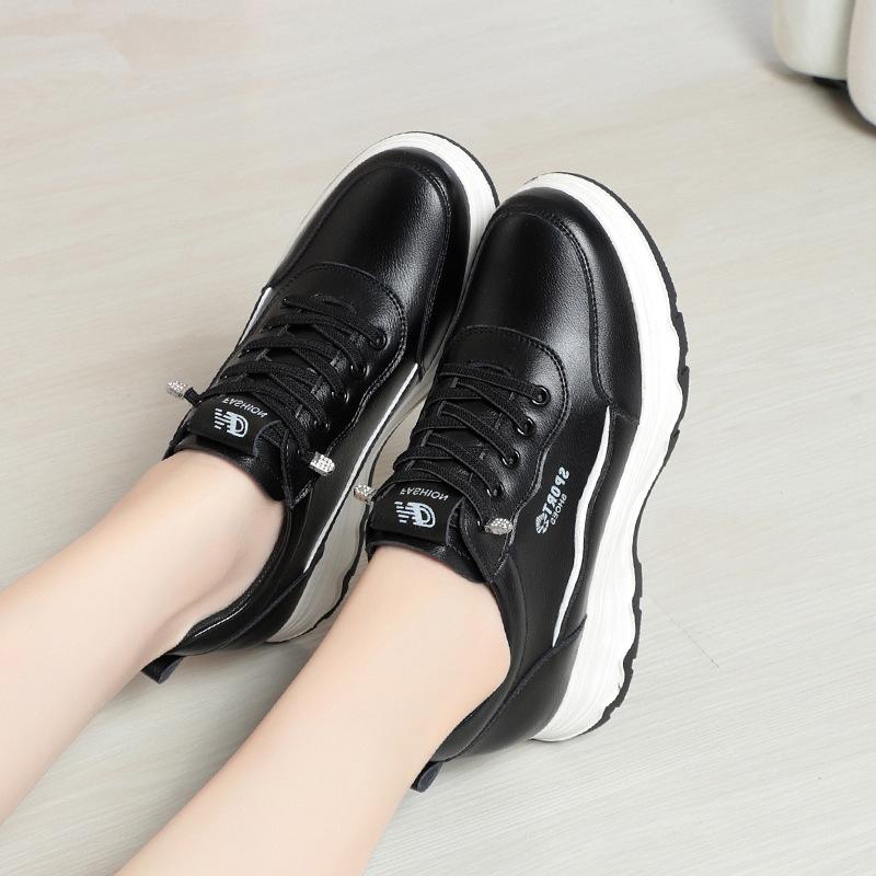 Women Water Proof Solid Comfort Sneakers Breathable Sports Shoes Outdoor Walking Flats Spring Casual Soft Leather Shoes 2025