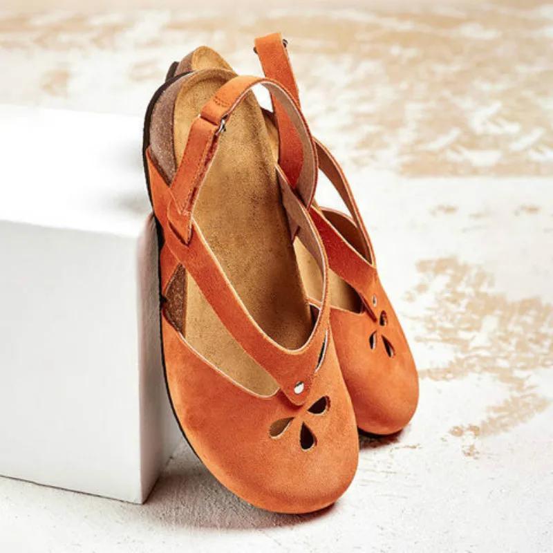Summer Women Sandals Leather Flat Sandals Round Toe Female Casual Ankle Strap Hollow Sandals Elegant Soft Beach Sole Woman Shoes