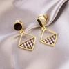 Elegant Clip-On Triangle Earrings for Non-Pierced Ears - Versatile, Light Luxury for Everyday Wear.