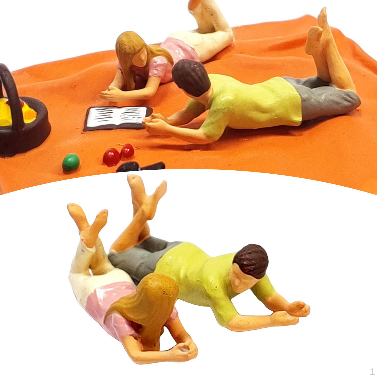 Exquisite Handcrafted Couple Figurines for Desktop Display Style A Pink