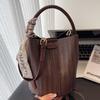 2025 Summer New Niche Bag Women's Handbag Fashionable Foreign Style High Value Shoulder Bag Woven Bucket Bag