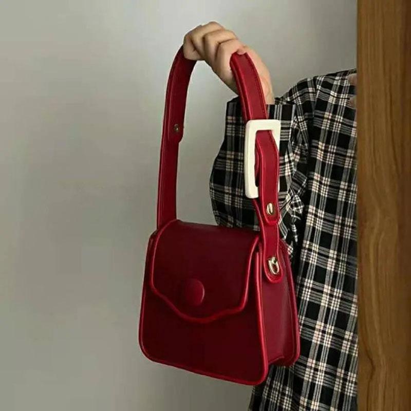 Red Niche Design Women's Handbag Stylish New PU Leather Red One Shoulder Bag Fashion Seasons Work Commuter Ladies Underarm Bags