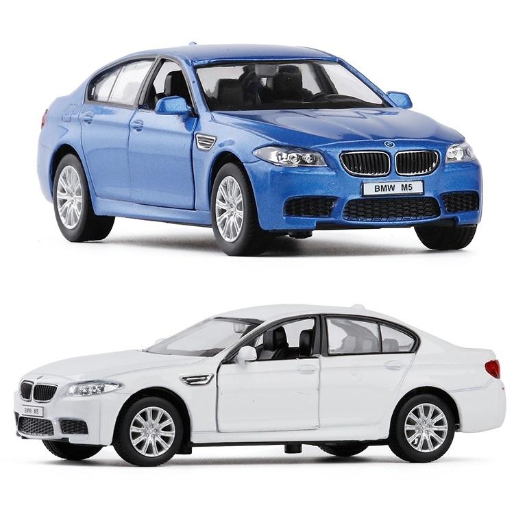 BMW M4 M5 Coupe Simulations-Druckguss & Spielzeugfahrzeug Rückziehmotor Auto & Türen zu öffnen RMZ city 1:36 Geschenke aus Legierungsmodellen für Kinder