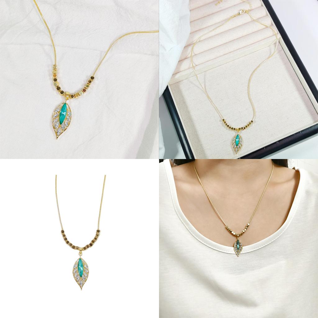 New Chinese Style Green Leaf Pendant Necklace For Women With Alloy Material And Elegant Design