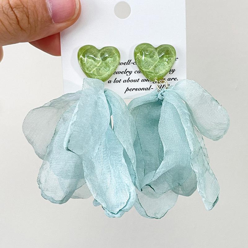 Love mesh flower earrings personalized Internet celebrity same stud earrings small fresh sweet new earrings women