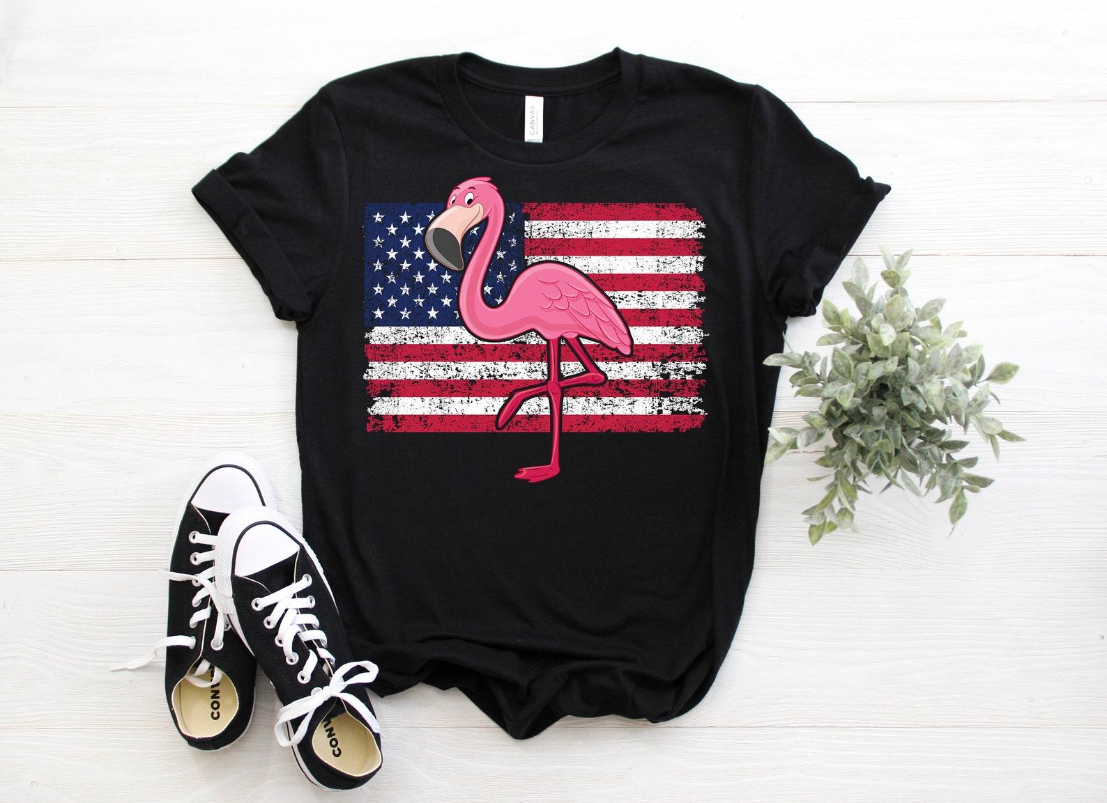 American Flag Flamingo Lover Vintage Retro Gift T-Shirt, Pink Flamingos Cute Costume, Awesome Beautiful Birds Lover Shirts, Birthday Present 100