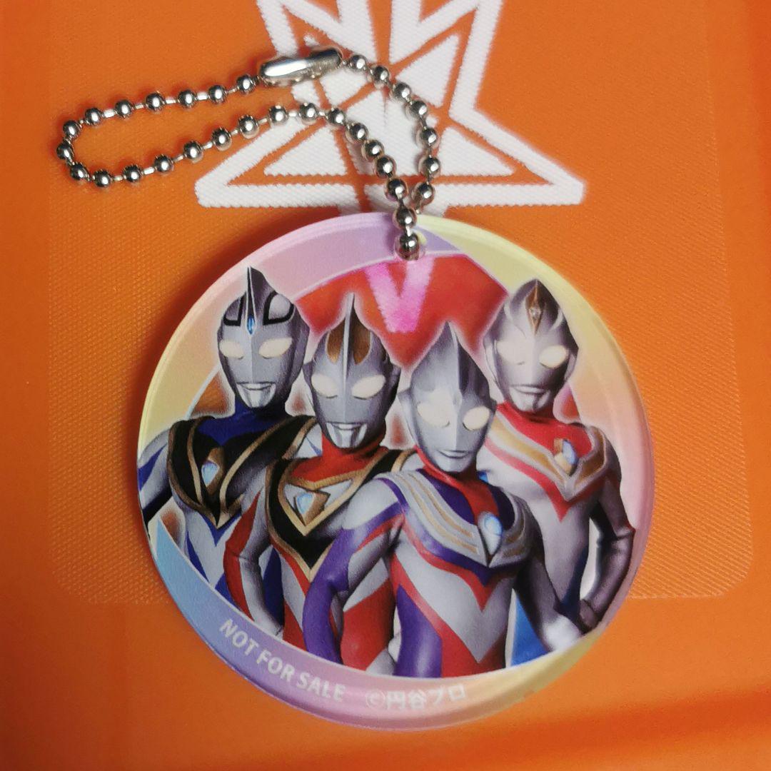 

[Б/У] Ультрамен Тига Дайна Ограниченный брелок-подвеска из онлайн-магазина