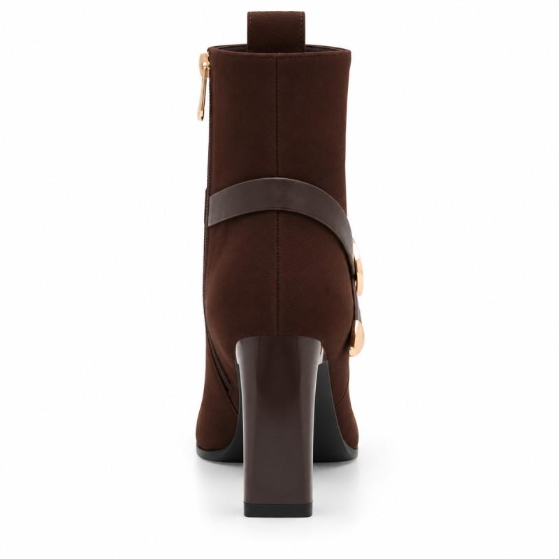 Botín Marrón Tacón Con Hebilla Dorada Montevita Loretoza 105396