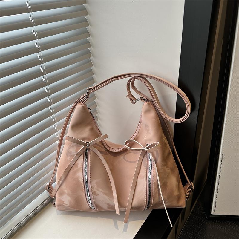 

Модная сумка через плечо с бантом, женская нишевая корейская версия, женская сумка под мышкой, 2025 осень, новая сумка-тоут розовый