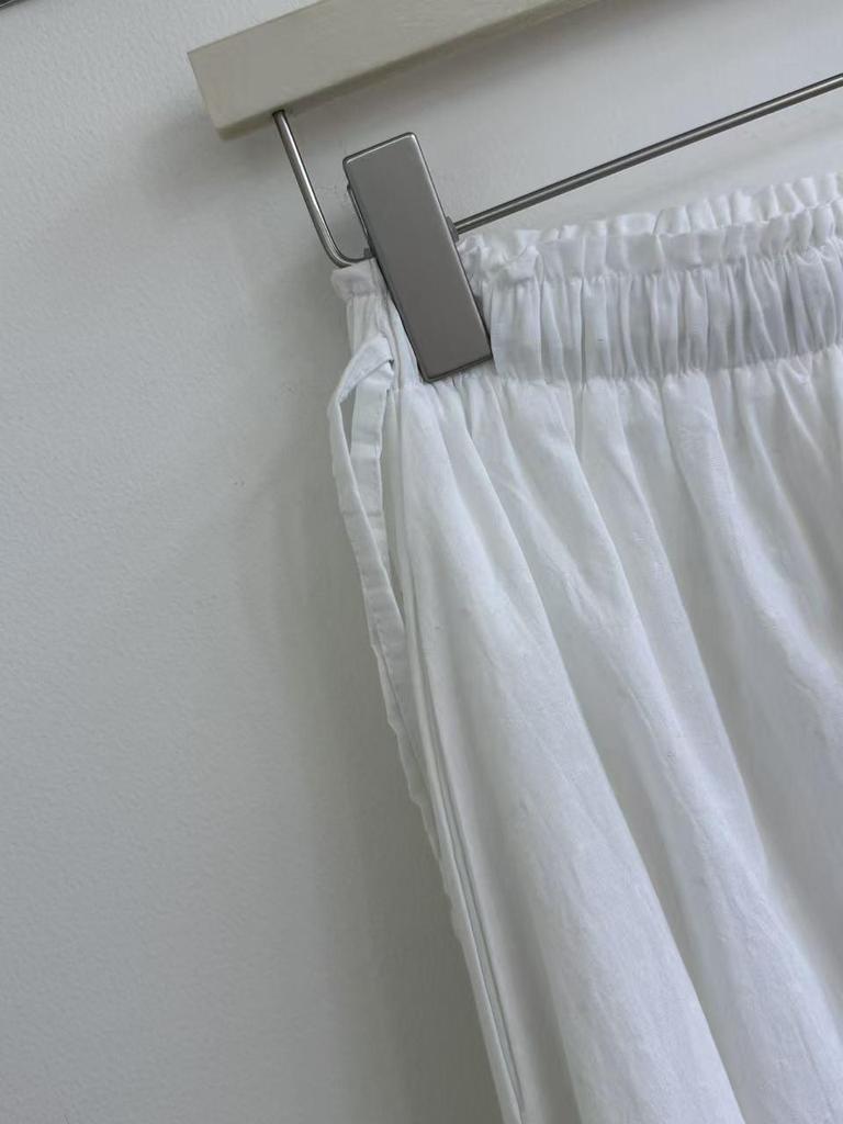 Women's 2026 Spring New Arrival: Simple White Long Loose-Fit Skirt with Wide Hem