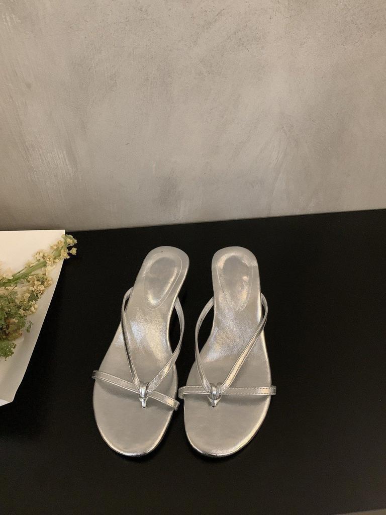 French wedge heel silver toe slippers women's summer wear 2025 new style beautiful temperament thin strap sandals sandals