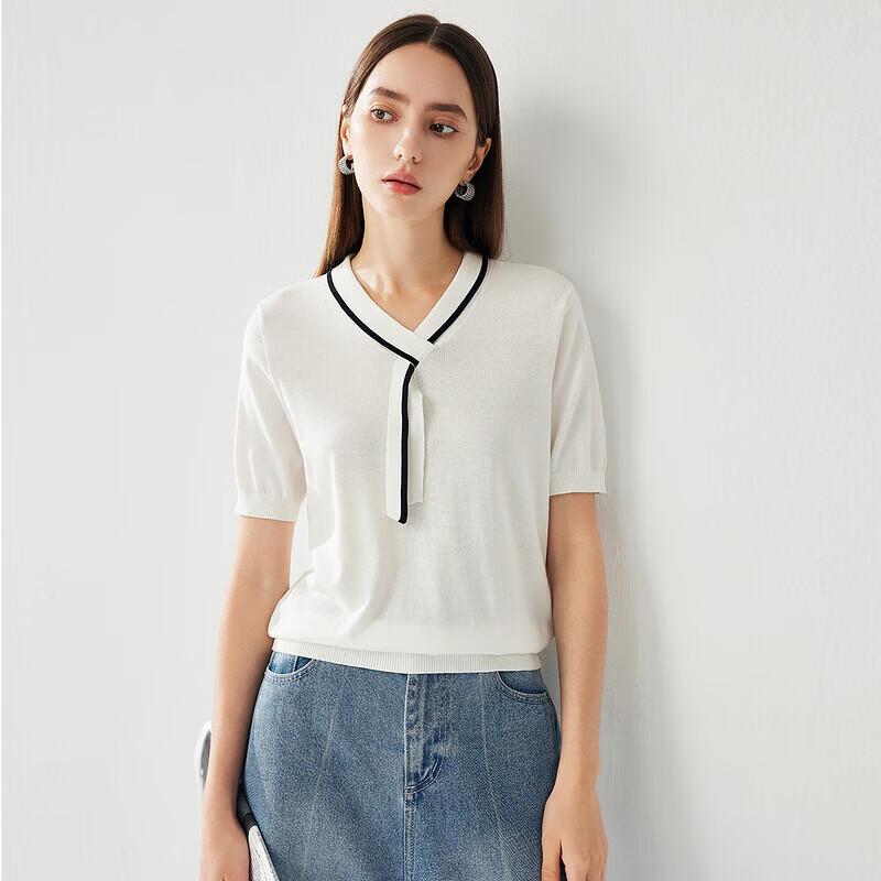 Women's Silk Blend V-Neck Knit Top