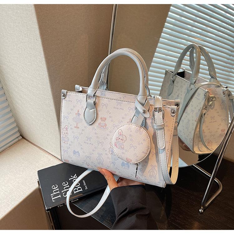 

Новая универсальная популярная повседневная сумка-мессенджер модная простая дорожная на плечо