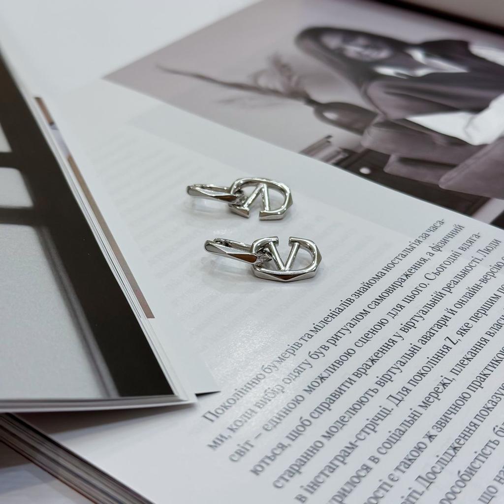 Серебряные серьги без камней (2175360)