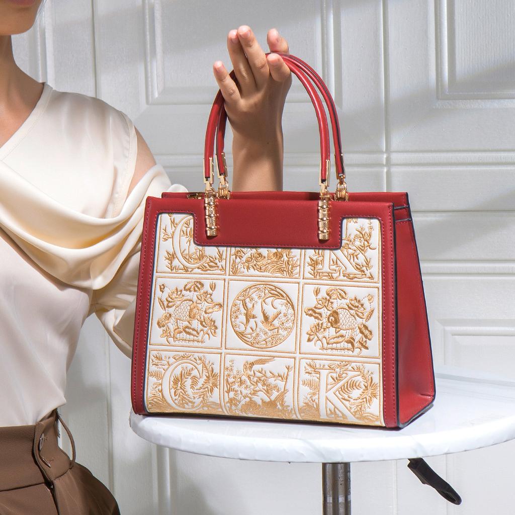 Chinese-style embroidered handbag, wedding bag, 2024 mom bag, large-capacity light luxury cheongsam bag, birthday gift