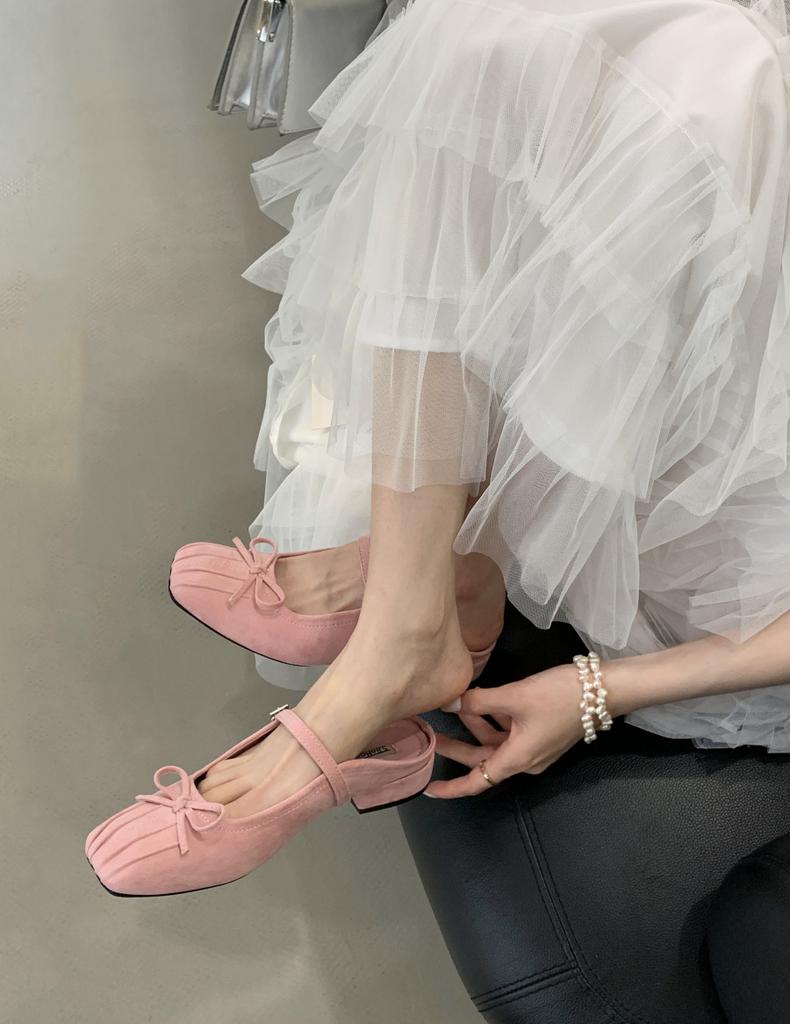 2025 Summer New Suede Bright Pleated Bow Square Head Soft Bottom Thick Heel Bag Head Slippers