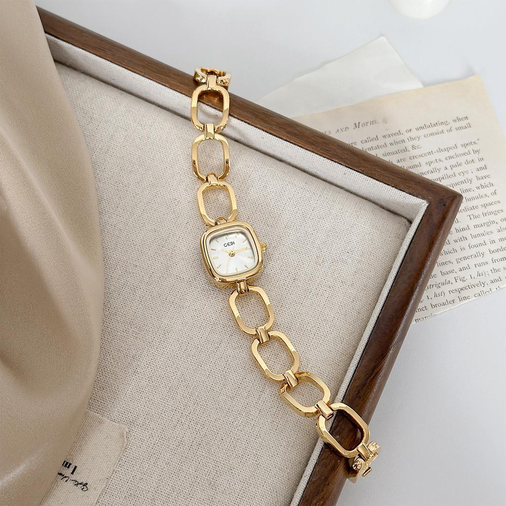 Retro Fashion Women's Watch Elegant Bracelet Small Square Design Water-Resistant Genuine Quartz Women's Watches Women's Gift