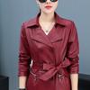 Chaqueta de cuero de manga larga de cuero con cuello de traje de mujer casual de moda 