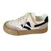 Hongkong-Stil Plateau weiße Schuhe Damen 2025 neu Student vielseitig originell Nische Board Schuhe schick retro moralische Trainingsschuhe