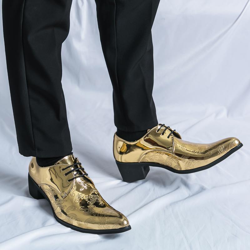 Luxury Designer Fashion Men's Gold Pointed Lace Up Chelsea Shoes Male Formal Wedding Prom Dress Prom Loafers Homecoming