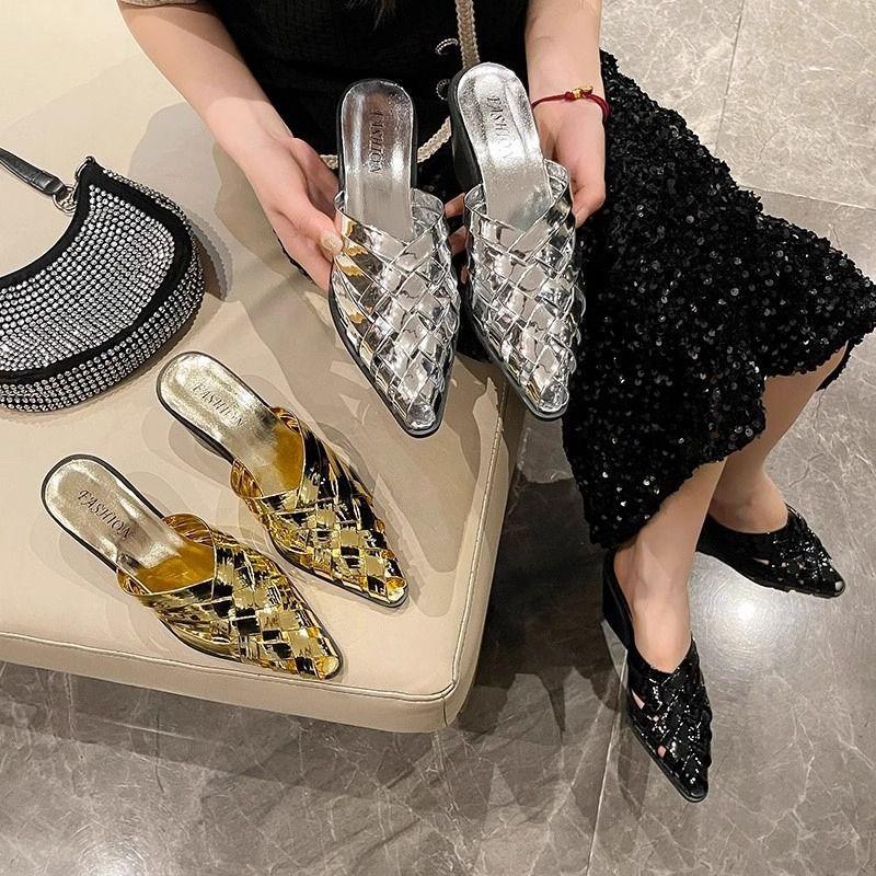 Lackledertasche Kopf dicker Absatz mittlerer Absatz spitz zulaufende Halbschuhe Sommerkleidung High Heels Mules Sandalen Damenschuhe Plateauabsatz