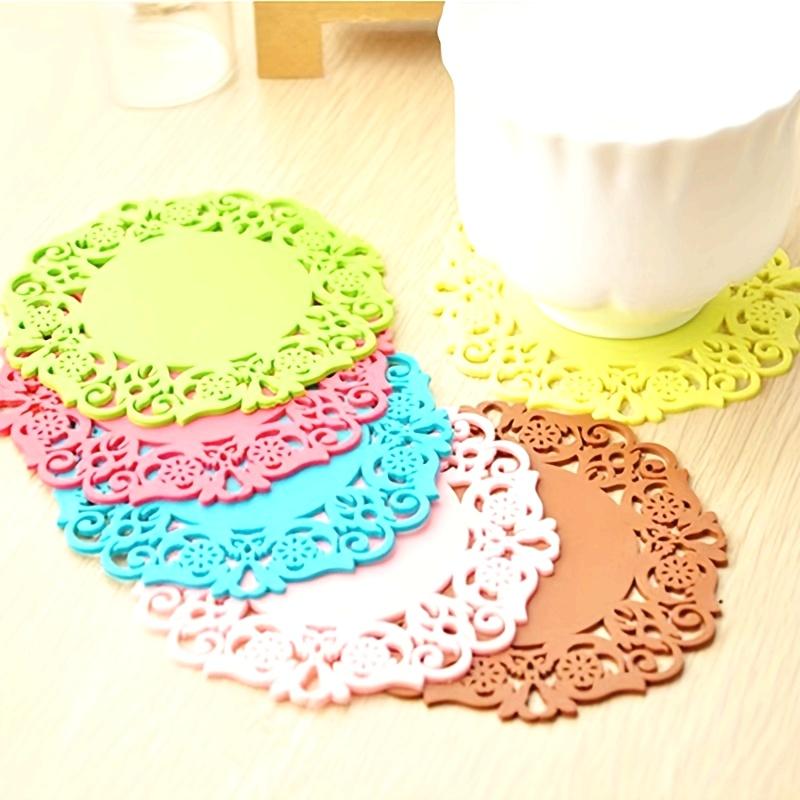 Creative Hollow Flower Design Silicone Coaster ,non-slip heat-resistant mat, suitable for kitchen, restaurant, home decoration